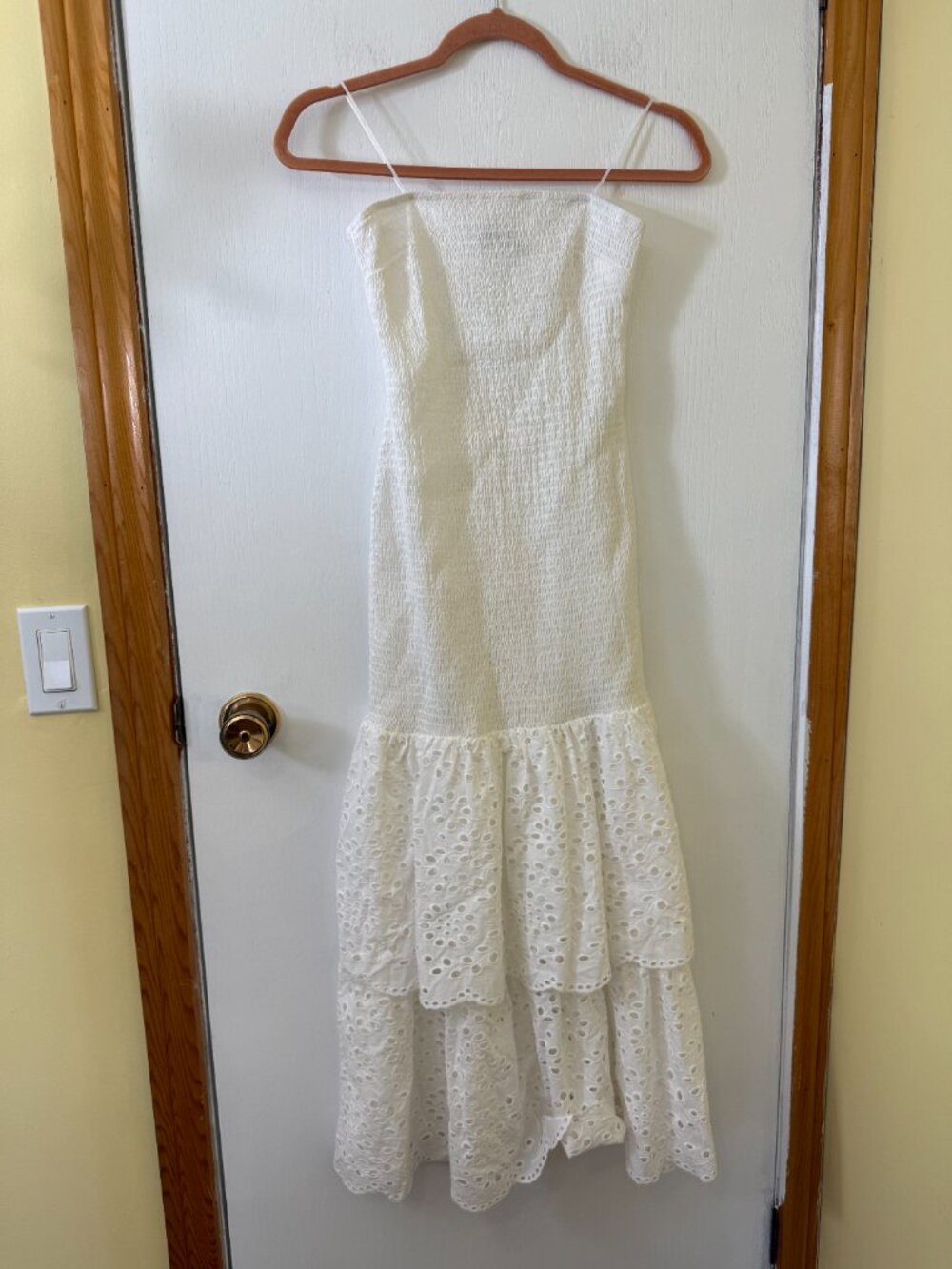 NWT Dynamite White Smocked Eyelet Tiered Midi Dress Size S - Picture 3 of 4